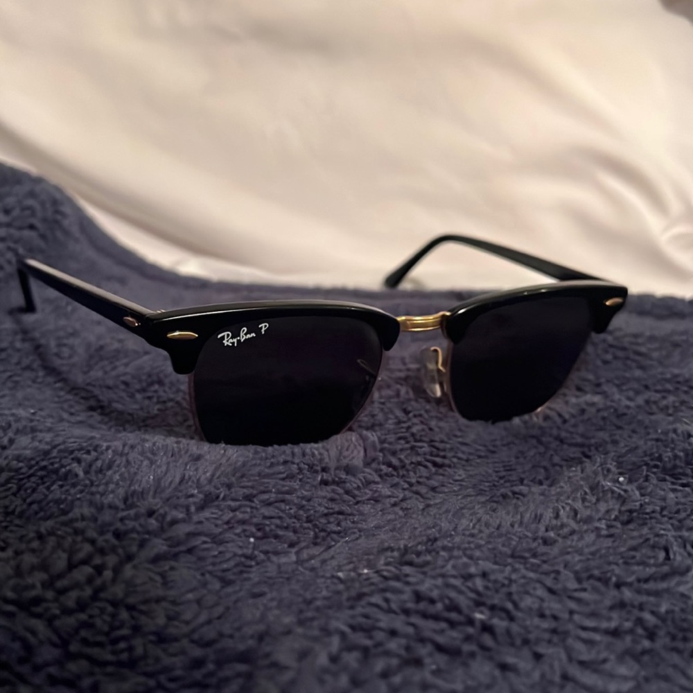 Ray ban